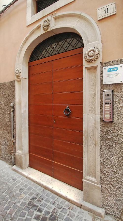 La finestra Sulmò Sulmona Exterior foto